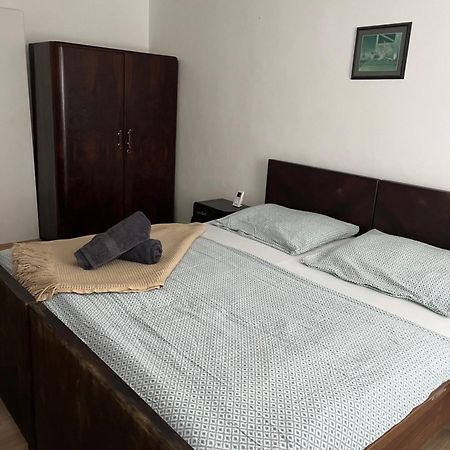 Chalupa Na Lipove V Hlohovci Hlohovec Luaran gambar